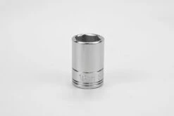 18 Mm 1/2" Drive 6 Point Metric Standard Chrome Socket